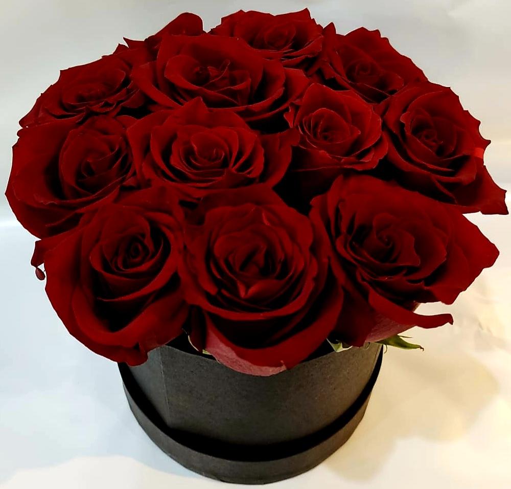 Envio y venta de flores ,rosas, plantas,arreglos florales ,regalos y desayunos a domicilio con delivery gratis en la Ciudad Autonoma de Buenos Aires y con costo de env�o en localidades del Gran Buenos Aires asi como delivery de flores y plantas a trav�s de florerias asociadas en todas las provincias de la Argentina, Buenos Aires, la Pampa, Tucuman, La Rioja, R�o Negro, Entre Rios, Corrientes, Misiones, Neuquen, Chubut, Tierra del Fuego, Santa Cruz, San Luis, Mendoza, Cordoba, Jujuy, Formosa, Santiago del Estero, Salta, Chaco, Catamarca ,San Juan, y ademas realizamos el delivery de flores ,coronas,palmas , plantas y regalos a todas las ciudades de Argentina, Mar del Plata, C�rdoba, Buenos Aires, con cargo en Santa Rosa, La Plata, Bella Vista, Neuquen, Pilar, Paran�, Posadas, Resistencia, Cipolleti y mas de 300 ciudades y localidades en todo el territorio de nuestro pa�s, asi como tambien tenemos la posibilidad de enviar flores a casi todo el mundo en cuestion de horas